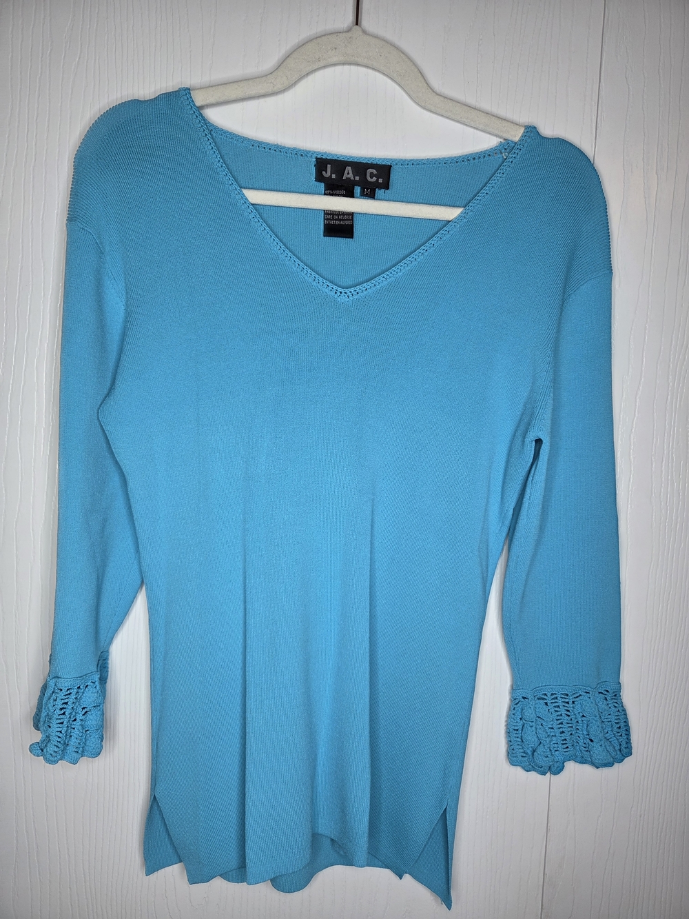 J.A.C. Women's V-Neck Turquoise Long Sleeve Top with Crochet Cuffs-Size M